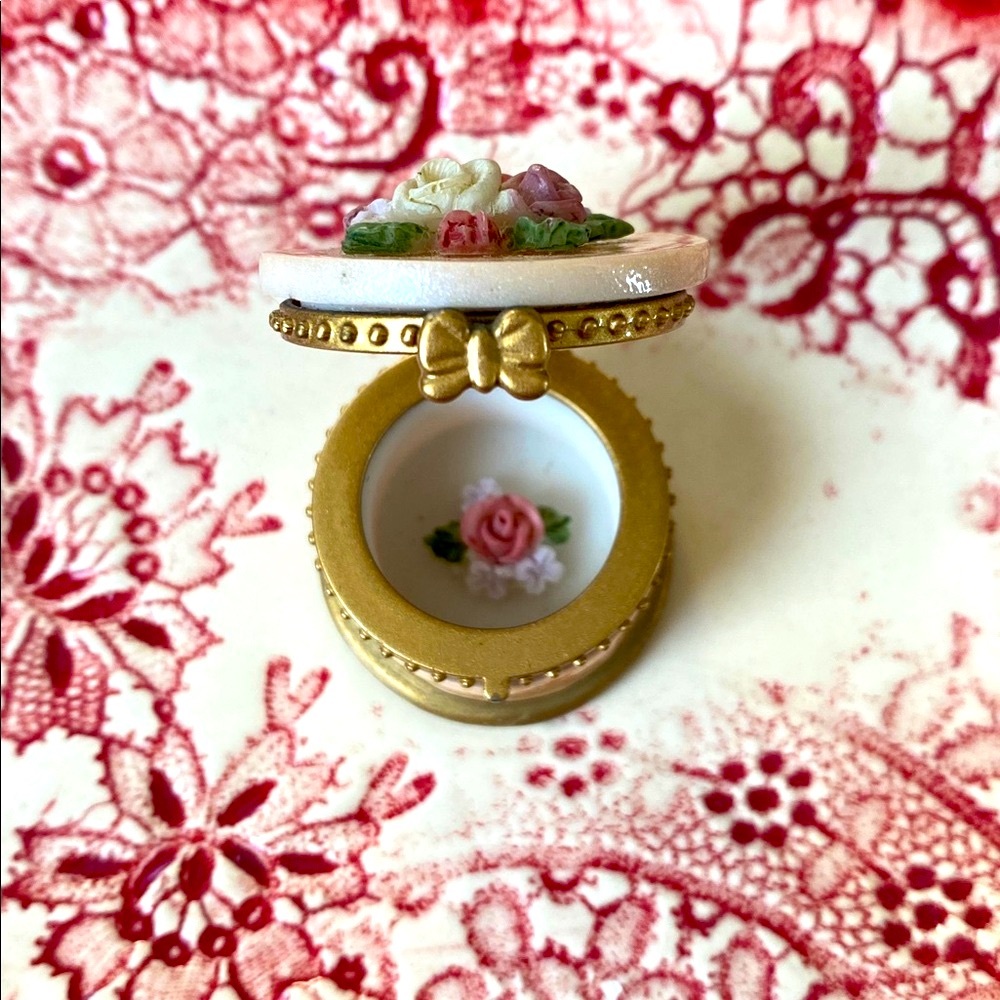 💐Vintage💐Hand Painted Hinged Box - Picture 4 of 8
